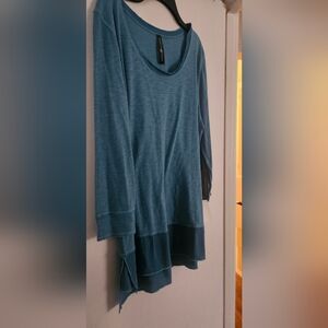 Stylish Teal Long Sleeve Women's Top